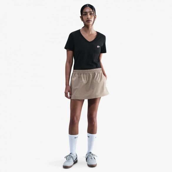 Жіноча футболка Nike Sportswear DZ4682-010_image_4
