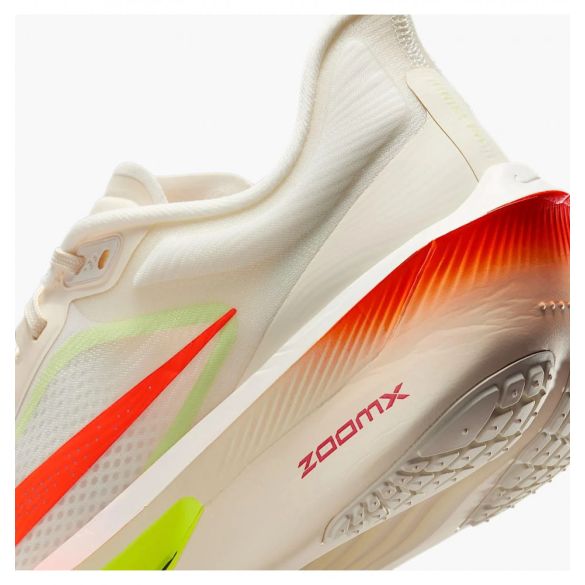 Кросівки жіночі Nike Zoom Fly 6 FN8455-105_image_8