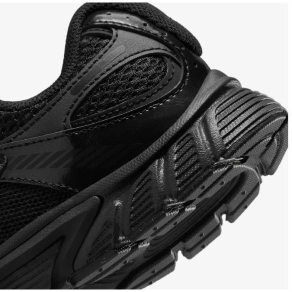 Дитячі кросівки Nike V5 Rnr HQ6411-002_image_5