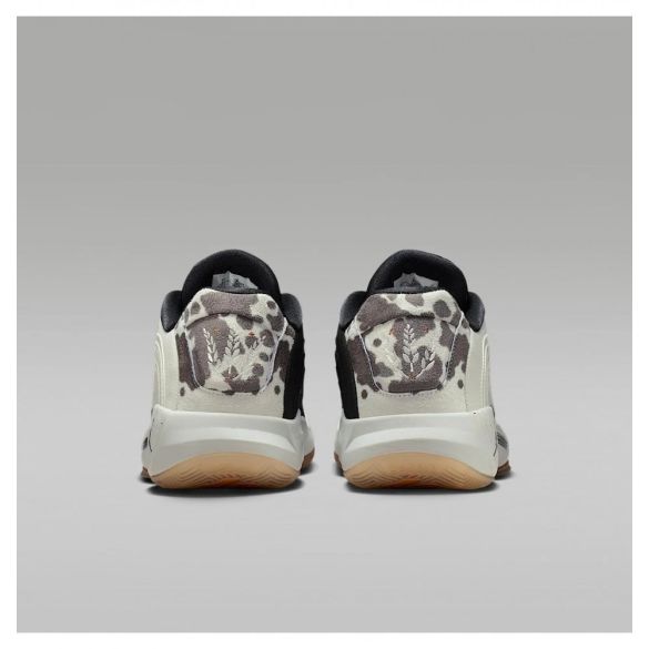Кросівки чоловічі Air Jordan Luka 4 Gone Ranching IB7903-100_image_4
