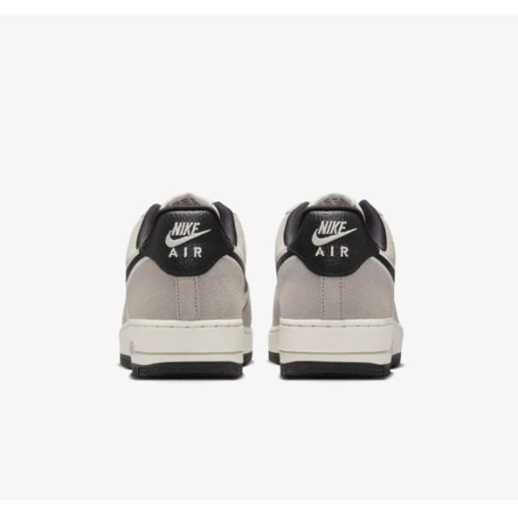 Чоловічі кросівки Nike Air Force 1 07 Lv8 IO2077-030_image_7