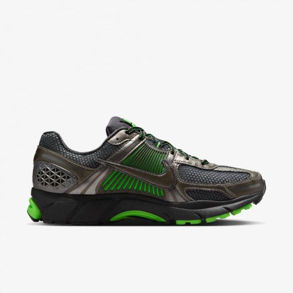 Кросівки Nike Zoom Vomero 5 IB2988-001_image_8