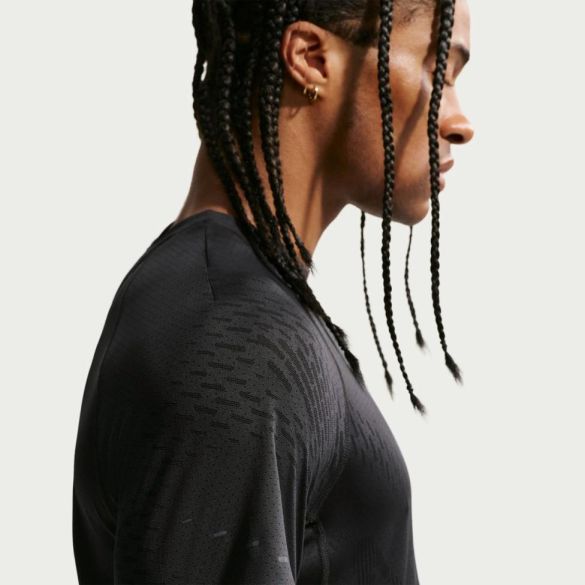 Чоловіча футболка NIKE M NK DFADV STRIDE NVLTY SS TOP_image_2