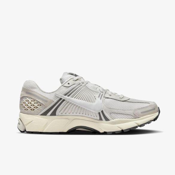 Чоловічі кросівки NIKE ZOOM VOMERO 5_image_3