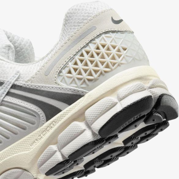 Чоловічі кросівки NIKE ZOOM VOMERO 5_image_8