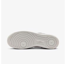 Жіночі кросівки NIKE WMNS AIR FORCE 1 '07