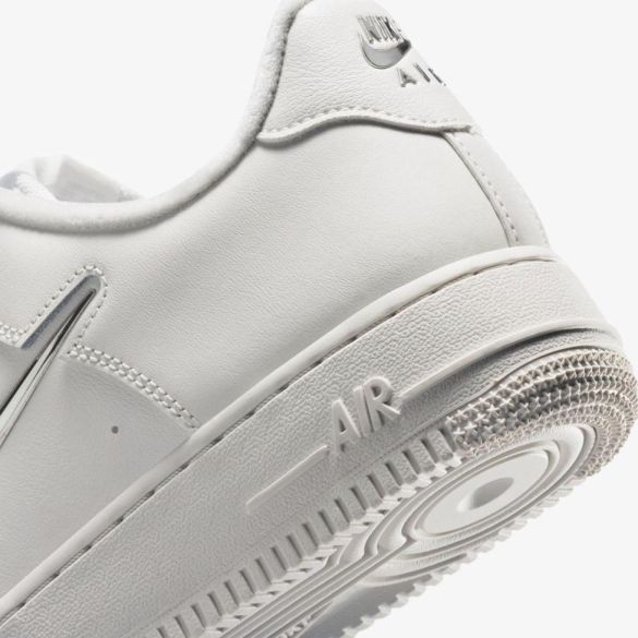 Женские кроссовки NIKE WMNS AIR FORCE 1 '07_image_8