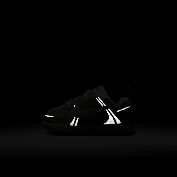 Дитячі кросівки NIKE VOMERO 5 LACE (TD)_image_8