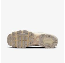 Жіночі кросівки NIKE WMNS AIR MAX MOTO 2K SE PHANTOM / PALE IVORY