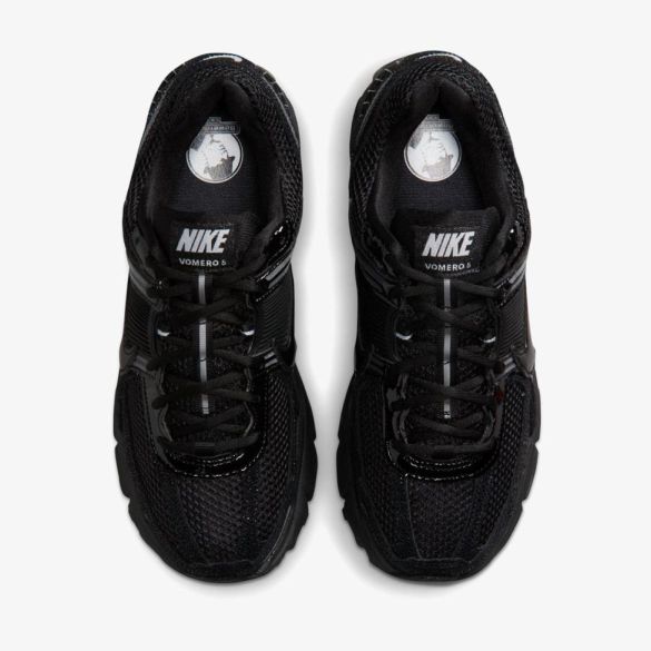 Женские кроссовки NIKE W ZOOM VOMERO 5_image_4