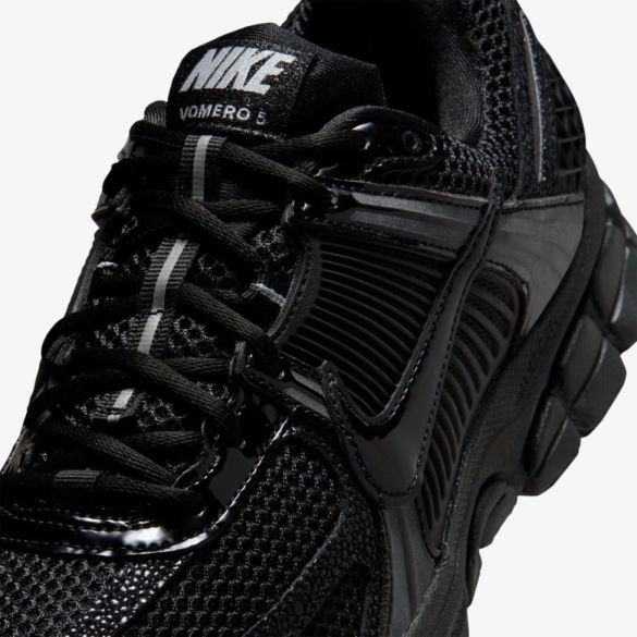 Женские кроссовки NIKE W ZOOM VOMERO 5_image_7