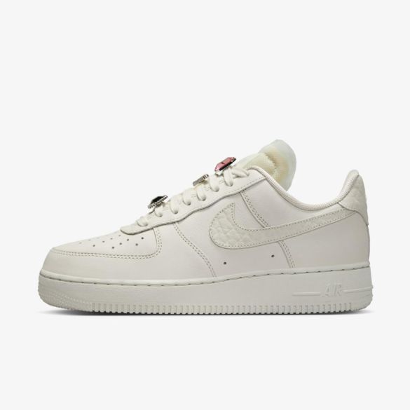 Женские кроссовки NIKE WMNS AIR FORCE 1 LO PRM_image_11