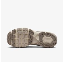 Жіночі кросівки NIKE AIR MAX MOTO 2K