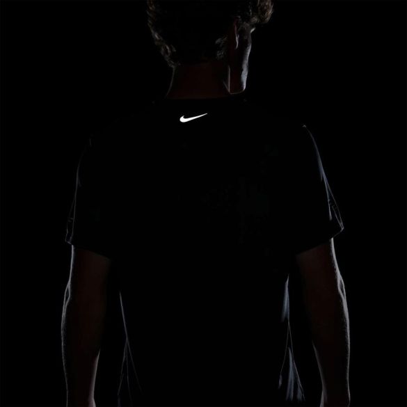 Мужская футболка NIKE DRI-FIT MILER FLASH_image_7