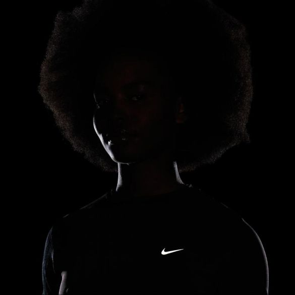 Жіноча футболка NIKE W RN DVN Dri-FITADV ENG SS TP_image_5