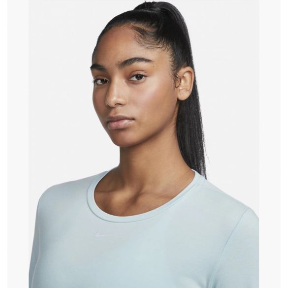 Футболка Nike Womens Standard Fit Short-Sleeve Top Dd0618-442_image_3